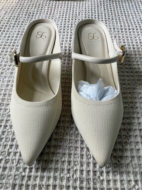 Cosy Island Pointed Toe Heel Mule